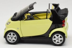 Smart Fortwo 450 Cabrio Žltý Minichamps 1:18 0012889V001C49Q00 Kov – obrázok 4 z 8