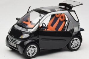 Smart Fortwo Čierny Kyosho 1:18 0004830V000C08Q00 Kov – obrázok 2 z 8