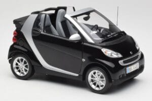 Smart Fortwo Kabriolet W451 Čierny & Strieborný Minichamps 1:18 Q0022566V001C18Q00 Kov – obrázok 6 z 8