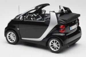 Smart Fortwo Kabriolet W451 Čierny & Strieborný Minichamps 1:18 Q0022566V001C18Q00 Kov – obrázok 7 z 8