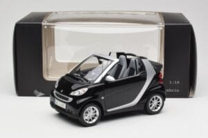 Smart Fortwo Kabriolet W451 Čierny & Strieborný Minichamps 1:18 Q0022566V001C18Q00 Kov – obrázok 8 z 8