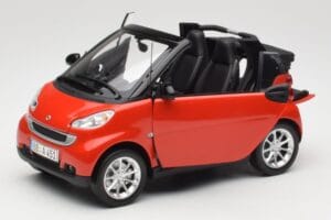 Smart Fortwo W451 Kabrio Červený Čierny Minichamps 1:18 150036333 Kov – obrázok 2 z 8