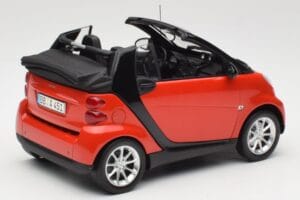 Smart Fortwo W451 Kabrio Červený Čierny Minichamps 1:18 150036333 Kov – obrázok 3 z 8