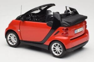 Smart Fortwo W451 Kabrio Červený Čierny Minichamps 1:18 150036333 Kov – obrázok 7 z 8