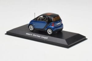 Smart Fortwo Coupe Aqua Modrý Metallic & Čierny Minichamps 1:43 Q0022558V001C77Q00 Kov – obrázok 3 z 4
