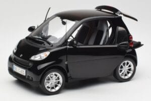 Smart Fortwo Coupé W451 Deep Čierny Minichamps 1:18 Q0022563V001C02Q00 Kov – obrázok 2 z 8