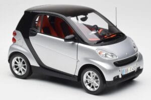 Smart Fortwo Coupé W451 Strieborný & Čierny Minichamps 1:18 Q0022528V001C75Q00 Kov – obrázok 6 z 8