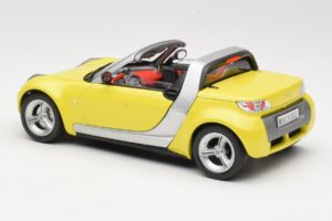 Smart Roadster 452 Žltý Bburago 1:18 34099-M2 Kov – obrázok 7 z 8
