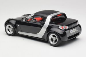 Smart Roadster Čierny Bburago 1:18 34099-M1 Kov – obrázok 7 z 8