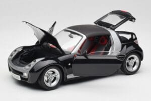 Smart Roadster Tmavo Modrý Bburago 1:18 34917 Kov – obrázok 2 z 8