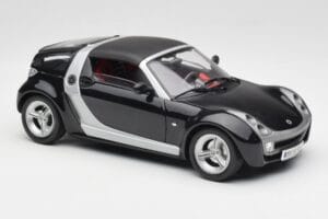 Smart Roadster Tmavo Modrý Bburago 1:18 34917 Kov – obrázok 6 z 8