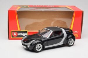 Smart Roadster Tmavo Modrý Bburago 1:18 34917 Kov – obrázok 8 z 8