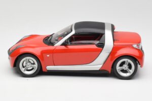 Smart Roadster Červený Bburago 1:18 34099 Kov – obrázok 4 z 8