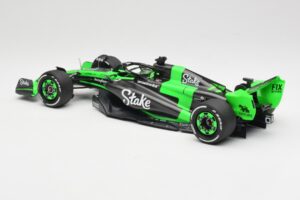 Stake F1 Team Kick Sauber C44 #77 V. Bottas Emilia Romagna GP 2024 Minichamps 1:18 117240177 Kov – obrázok 6 z 7