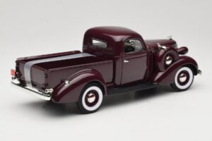 Studebaker Coupe Express Pickup Hnedý American Mint 1:18 92458-R1 Kov – obrázok 3 z 8