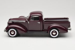 Studebaker Coupe Express Pickup Hnedý American Mint 1:18 92458-R1 Kov – obrázok 4 z 8