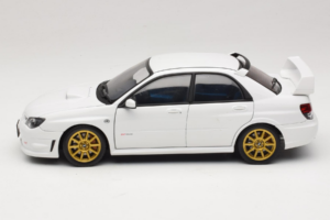 Subaru Impreza WRX STi GD Biely AUTOart 1:18 78682 Kov – obrázok 4 z 8