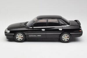 Subaru Legacy RS Čierny IXO 1:18 18CMC131A Kov – obrázok 3 z 6