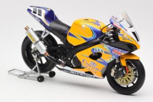 Suzuki GSX-R 1000 Team Alstare Corona Extra T. Corser WSB 2005 Minichamps 1:12 122052211 Kov – obrázok 4 z 6