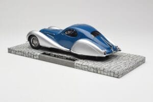 Talbot-Lago T150 C-SS Coupe Modrý Strieborný Minichamps 1:18 107117122 Živica – obrázok 5 z 6