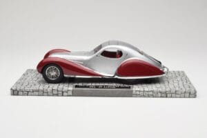 Talbot-Lago T150 C-SS Coupe Strieborný Červený Minichamps 1:18 107117121 Živica – obrázok 3 z 6