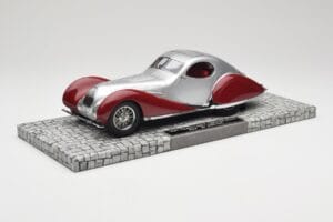 Talbot-Lago T150 C-SS Coupe Strieborný Červený Minichamps 1:18 107117121 Živica