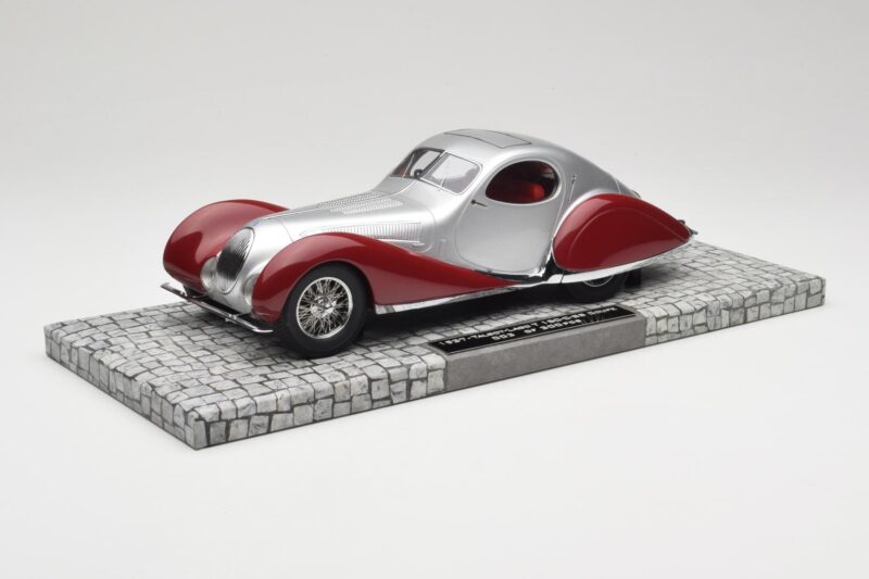 Talbot-Lago T150 C-SS Coupe Strieborný Červený Minichamps 1:18 107117121 Živica