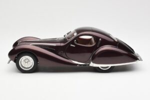 Talbot-Lago T150 C-SS Figoni & Falaschi Teardrop Tmavá Bordeaux Metalíza CMC 1:18 M-179 Kov – obrázok 3 z 6