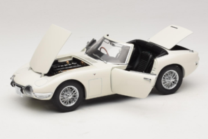 Toyota 2000 GT Kabriolet Biely James Bond Collection AUTOart 1:18 78731 Kov – obrázok 2 z 8