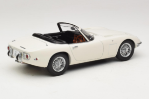 Toyota 2000 GT Kabriolet Biely James Bond Collection AUTOart 1:18 78731 Kov – obrázok 3 z 8