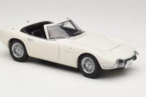 Toyota 2000 GT Kabriolet Biely James Bond Collection AUTOart 1:18 78731 Kov – obrázok 6 z 8