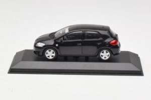 Toyota Auris E150 Čierny Minichamps 1:43 TOYOTA004 Kov