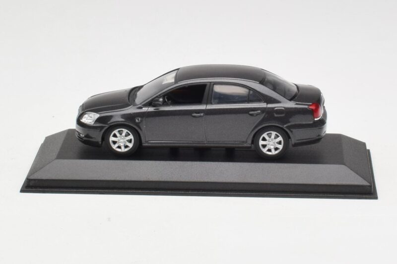 Toyota Avensis T250 Tmavo Šedý Minichamps 1:43 TOYOTA003 Kov