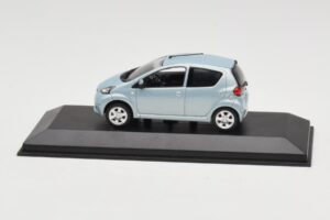 Toyota Aygo Light Blue Metallic Minichamps 1:43 TOYOTA012 Kov
