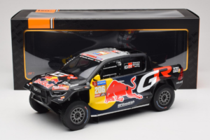 Toyota GR DKR Hilux Evo #206 L. Moraes / A. Monleon Rally Dakar 2024 IXO 1:18 18RMC238A Kov – obrázok 6 z 6