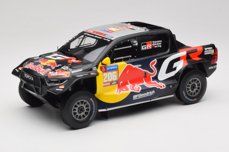 Toyota GR DKR Hilux Evo #206 L. Moraes / A. Monleon Rally Dakar 2024 IXO 1:18 18RMC238A Kov