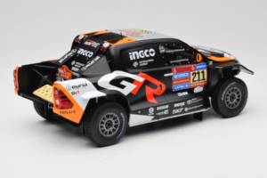 Toyota GR DKR Hilux Evo #211 H. Lategan / B. Cummings Rally Dakar 2025 IXO 1:18 18RMC237 Kov – obrázok 2 z 6