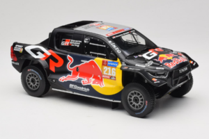 Toyota GR DKR Hilux Evo #216 S. Quintero / D. Zenz Rally Dakar 2024 IXO 1:18 18RMC238B Kov – obrázok 4 z 6