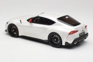 Toyota GR Supra A90 Fuji Speedway Edition White Pearl Metallic GT Spirit 1:18 GT341 Živica – obrázok 5 z 6