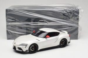 Toyota GR Supra A90 Fuji Speedway Edition White Pearl Metallic GT Spirit 1:18 GT341 Živica – obrázok 6 z 6