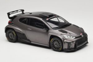 Toyota GR Yaris Rally2 Šedý IXO 1:18 18CMC210 Kov – obrázok 4 z 6