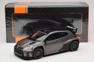 Toyota GR Yaris Rally2 Šedý IXO 1:18 18CMC210 Kov – obrázok 6 z 6