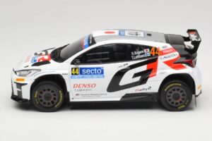 Toyota GR Yaris Rally2 #44 H. Kogure Rally Finland 2024 IXO 1:18 18RMC212B Kov – obrázok 3 z 6