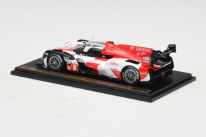 Toyota GR010 Hybrid Hypercar #8 S. Buemi / B. Hartley / R. Hirakawa Toyota Gazoo Racing 24 Hours of Le Mans 2023 Spark 1:43 T – obrázok 4 z 4