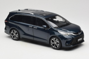 Toyota Granvia Tmavo Modrý OEM 1:18 FCL22GR803 Kov – obrázok 6 z 8