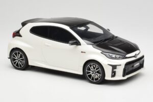 Toyota GRMN Yaris Rally Package Biely Otto 1:18 OT1071 Živica – obrázok 4 z 6