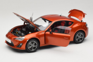 Toyota GT86 Červený Century Dragon 1:18 CD01 Kov – obrázok 2 z 8