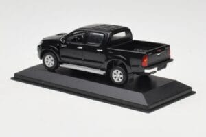 Toyota Hilux Čierny Minichamps 1:43 400166662 Kov – obrázok 3 z 4