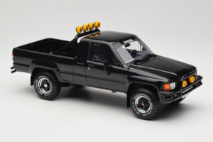 Toyota Hilux N60 SR5 Pickup Čierny Otto 1:18 OT481B Živica – obrázok 4 z 6