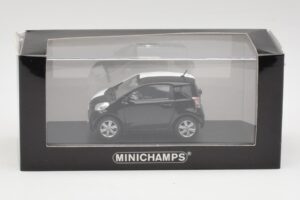 Toyota iQ Čierny & Biely Geneva Motor Show 2009 Minichamps 1:43 400166801 Kov – obrázok 4 z 4
